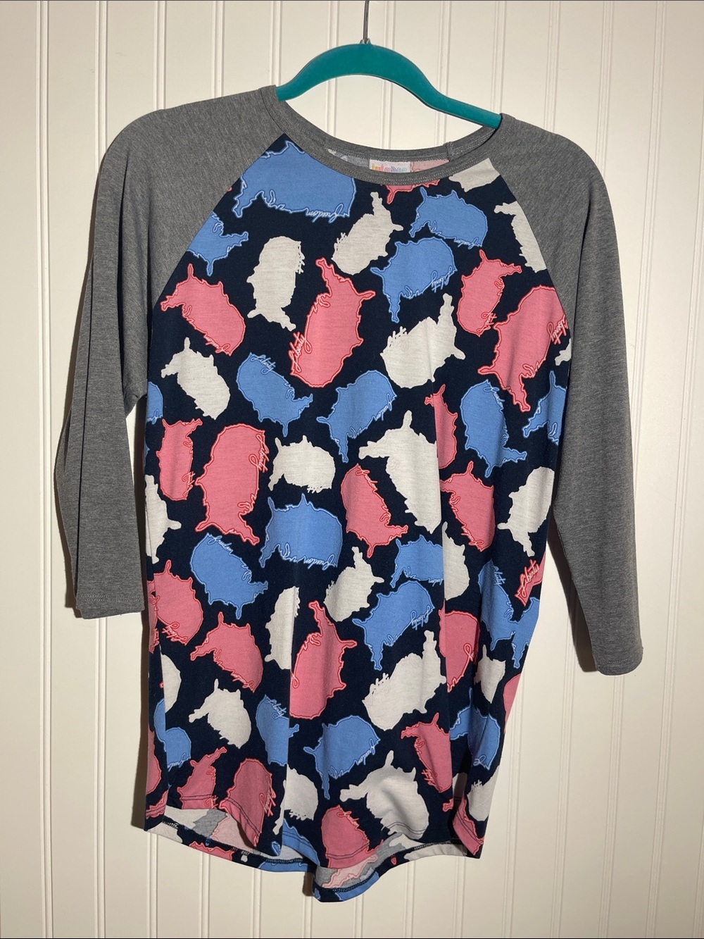 LuLaRoe Navy Raglan Tee with Pink, Blue & White State Print
